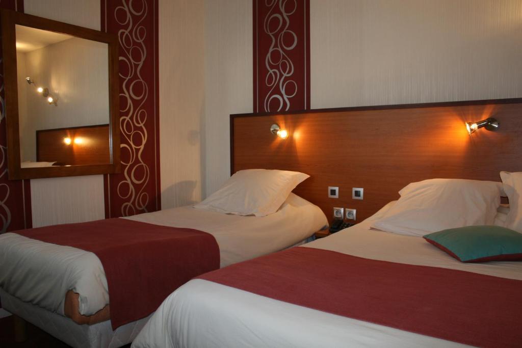 Hotel Capricorne Vendôme Oda fotoğraf
